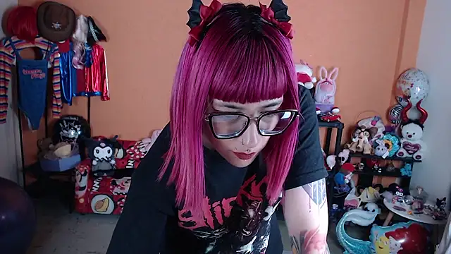 Chatroom XXX en direct de MissMiia2