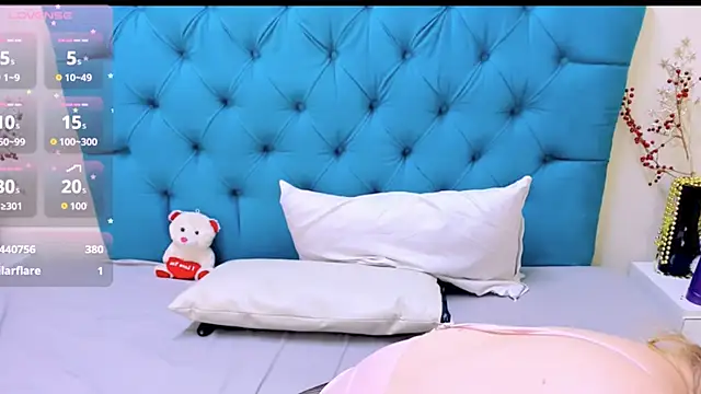 แชท XXX สดของ Nayla_Garner