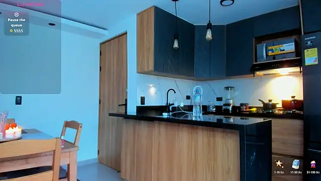 fitnolan élő XXX-chatje