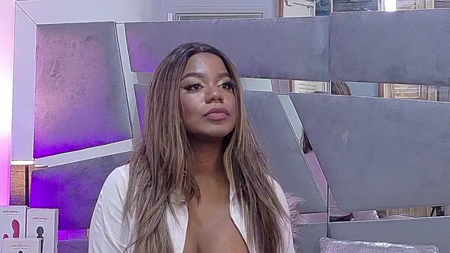 LorraiineJohnson Live XXX-Chat