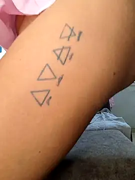 Chatroom XXX en direct de curly_girl_31