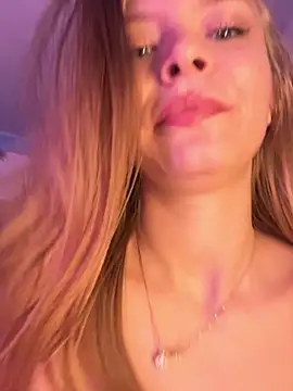 AnastasiaAniess' Live XXX Chat