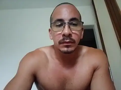 AndresBrazil: онлайн-секс-чат