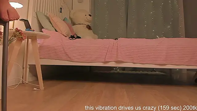 Olivia_livi: απευθείας συνομιλία ΧΧΧ