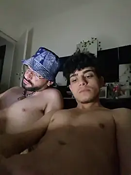 XXX chat uživo modela young_swisscouple