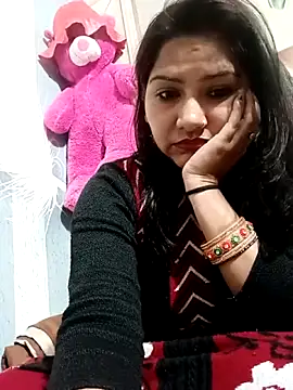 urvashi01224's Live XXX Chat