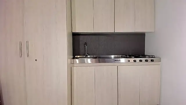 Liaevans__ – Naživo XXX chat