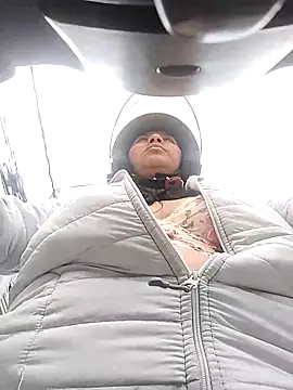 NoaBaker: απευθείας συνομιλία ΧΧΧ