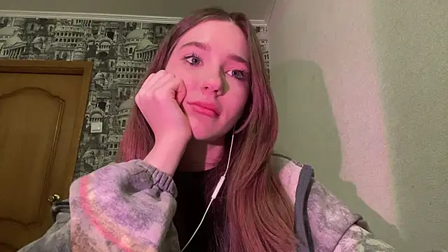 InnateFlies' Live XXX Chat