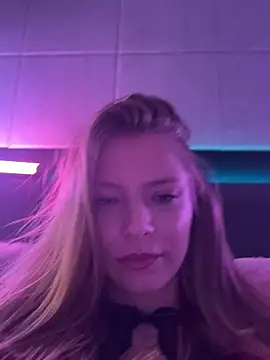 AnastasiaAniess' Webcam Show