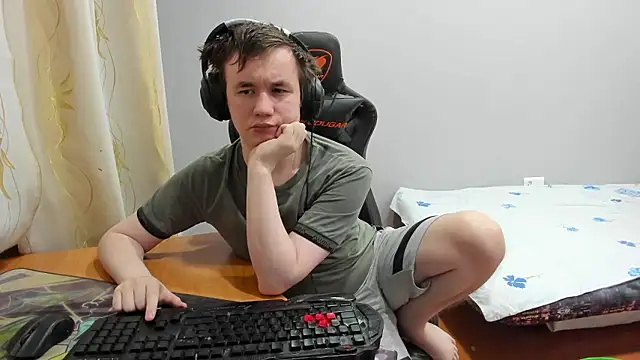 iliaskrislove লাইভ XXX চ্যাট