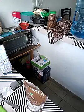 EmpaticBolillo 网络视讯表演