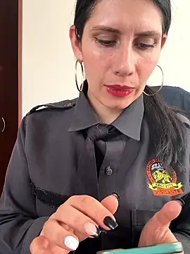 Alysson--: απευθείας συνομιλία ΧΧΧ