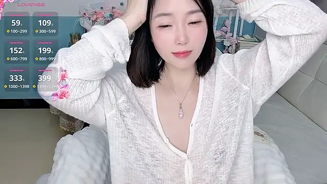 Онлайн чат XXX Yinzi_