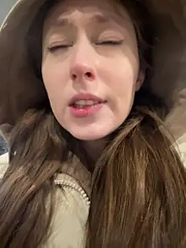 FroggyAnna's Webcam Show