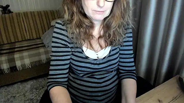 lauraoven's Live XXX Chat