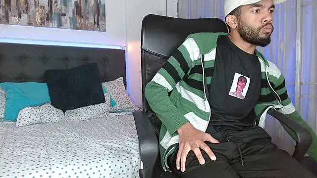 XXX chat uživo modela andresnoir_