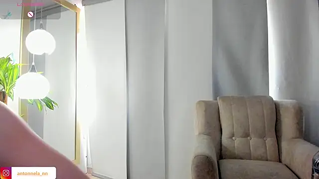 _Antonnela_ élő XXX-chatje