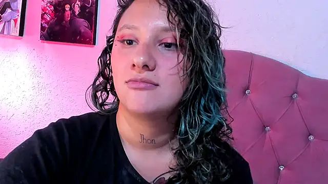 Mila_nixon02: απευθείας συνομιλία ΧΧΧ