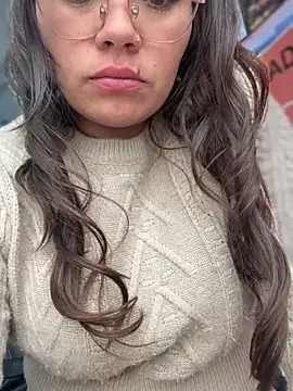 LIZ-06_'s Live XXX Chat