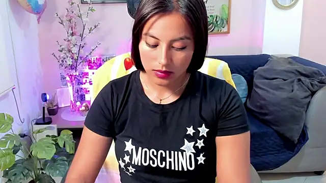 Cameroon-Diaz: онлайн-секс-чат