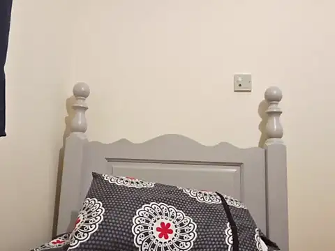 EchoicUlama's Live XXX Chat