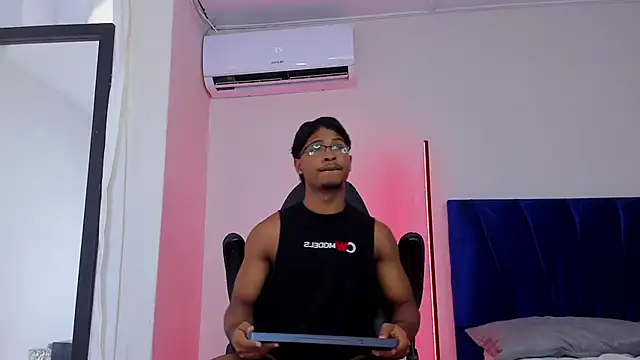 cassian_gold's Webcam Show