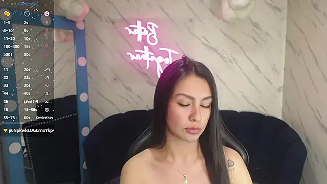 Maleja_v_ élő XXX-chatje