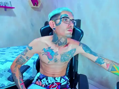 Boy_tatto77 现场XXX聊天