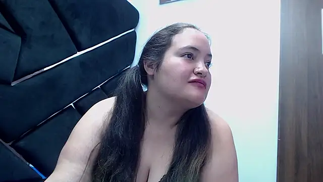 MiaRouss69's Live XXX Chat