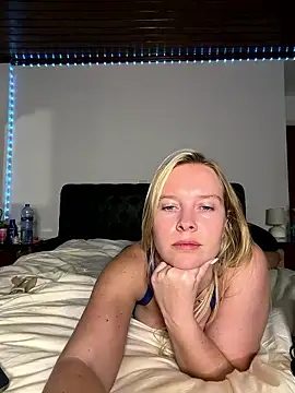 Ellie-Rose Webcam show
