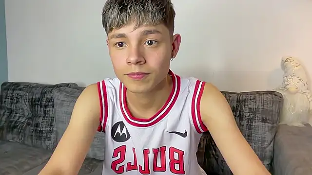 Andy_Belier23's Live XXX Chat