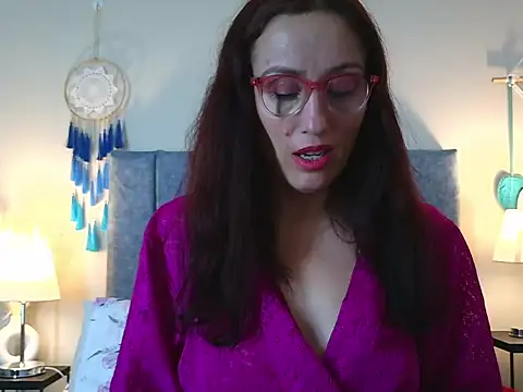 IberianMoonMK's Live XXX Chat