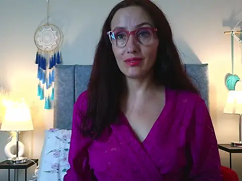 IberianMoonMK's Live XXX Chat