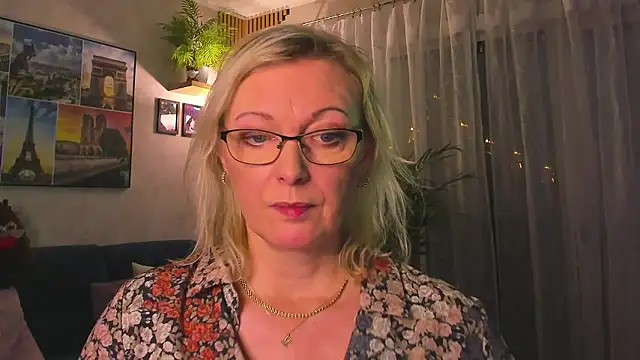 vanessa_chat's Webcam Show