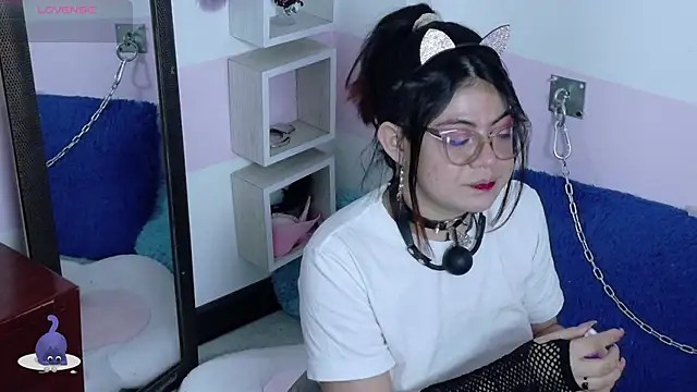 Catwhite_ live XXX chat