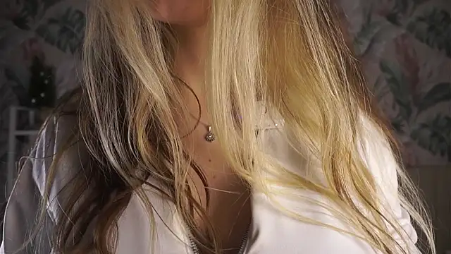 MarlinVarian's Live XXX Chat