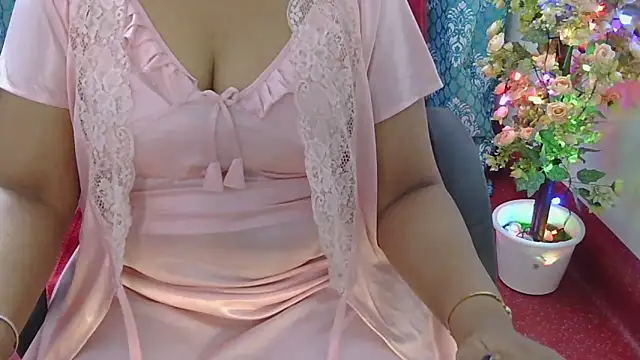 Mallu_Manisha élő XXX-chatje