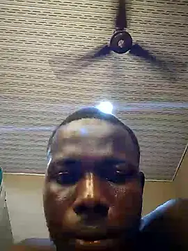 XXX chat uživo modela stephbig777