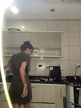 Nikatsu: онлайн-секс-чат