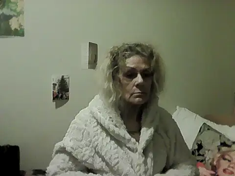 Latex_shantie: онлайн-секс-чат