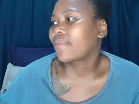 Онлайн чат XXX SweetieQueen1