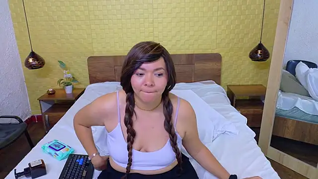 Cuckold_lover69 Adlı Modelin Canlı XXX Sohbeti