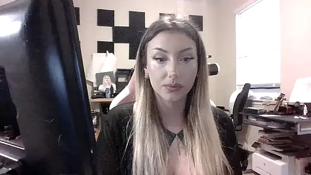 Онлайн чат XXX sophia_gold