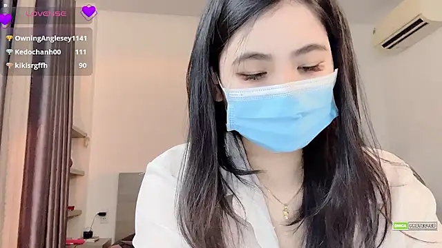 _Lynh_'s Live XXX Chat