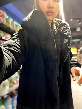 Онлайн чат XXX ICrazyOneIRL