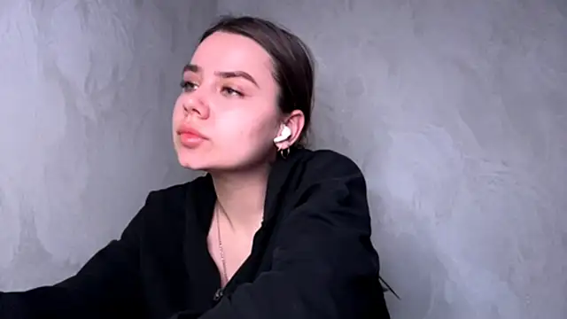 Онлайн чат XXX MiloyNoir