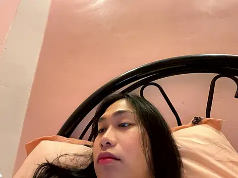 Pertunjukan Kamera Web Mira_Janee