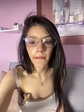 SandyPink_ Chat XXX live