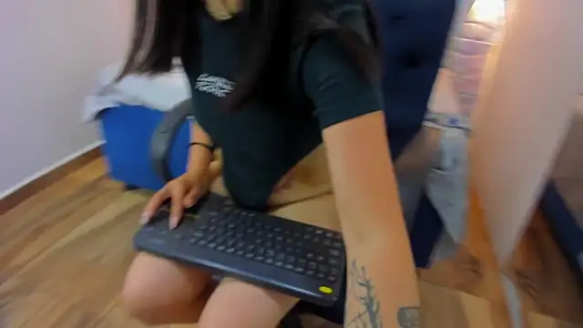 Онлайн чат XXX katherin__19